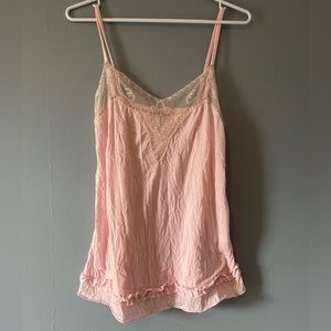 ❗️3/$20❗️Vintage lace cami tank top